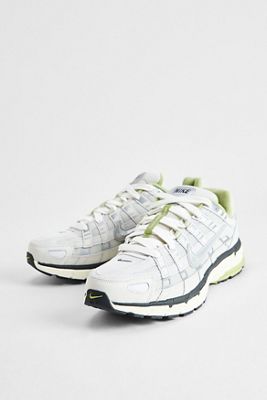 Zapatillas Nike Platinum Tint P-6000