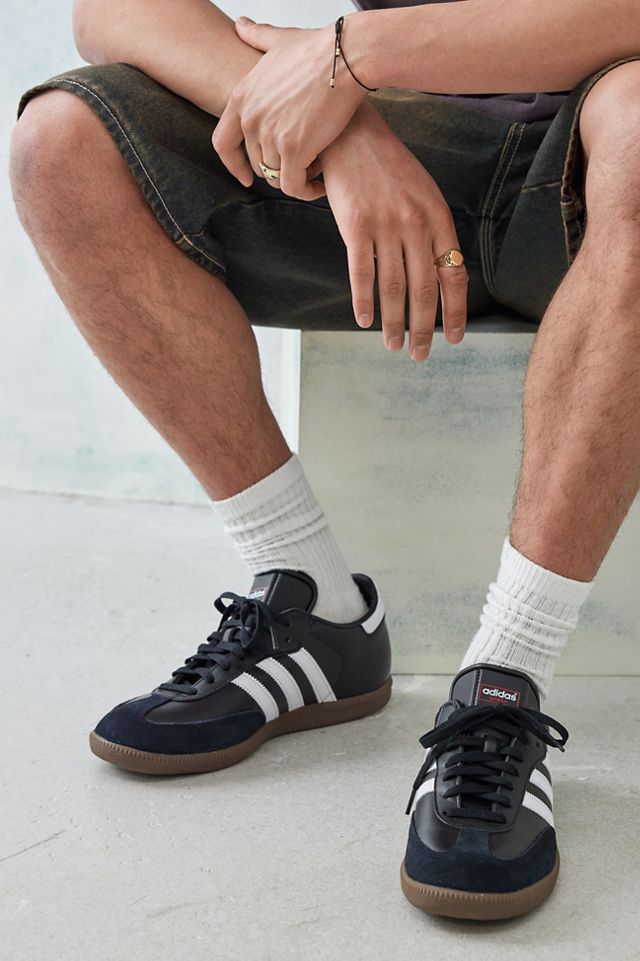 adidas Black Samba Trainers | Urban Outfitters