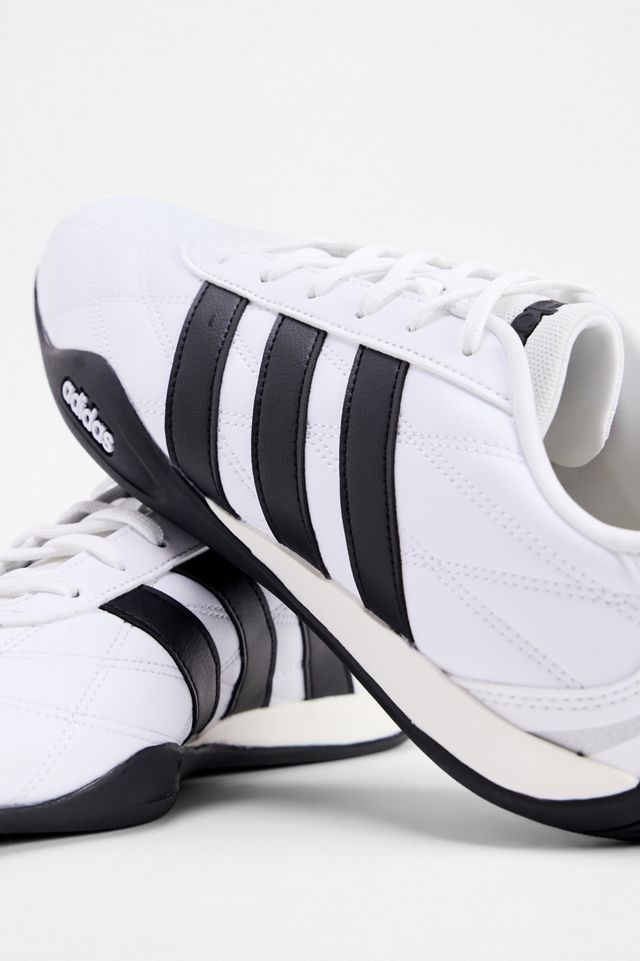 Zapatillas adidas Adipsta Blancas #1