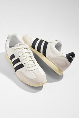 adidas Weiße Lo Barreda Sneaker