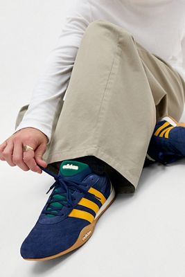 adidas Adipsta Trainers