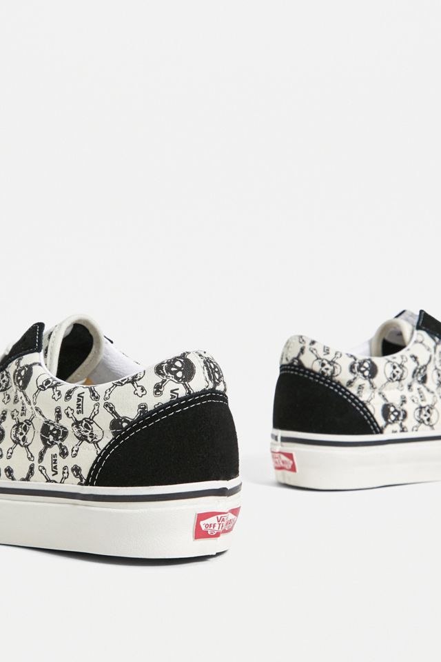 Vans Old Skool Skull Trainers #3