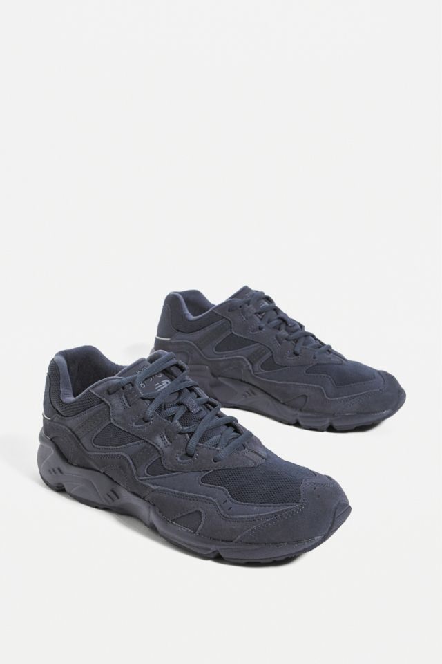 New balance hot sale black trainers