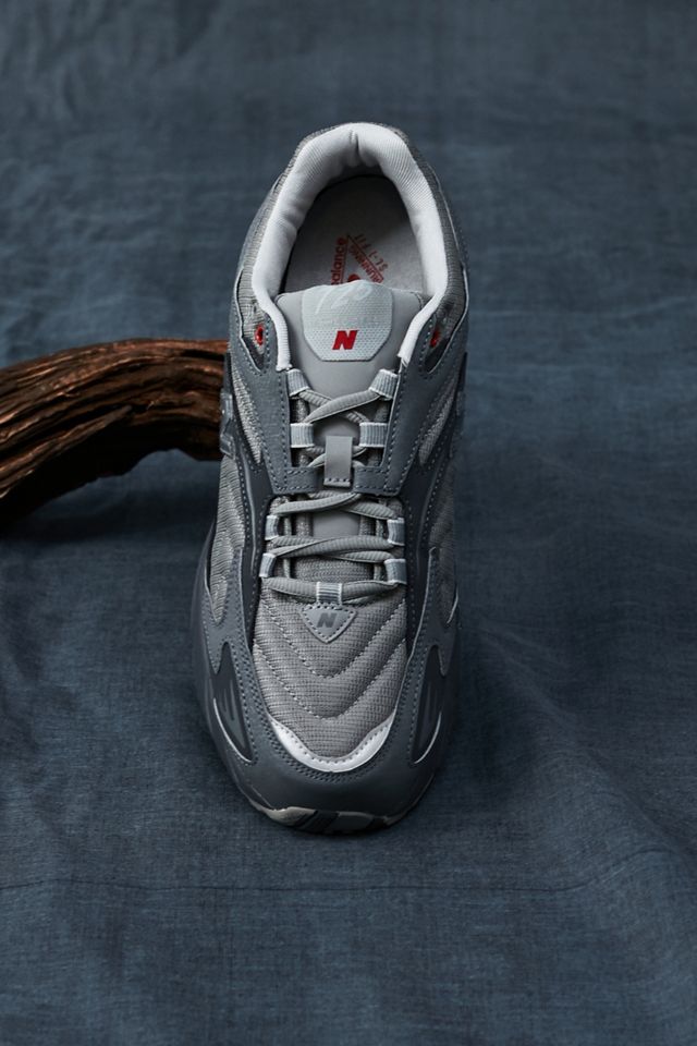 New Balance ML725 Dark Grey Trainers | Urban Outfitters UK