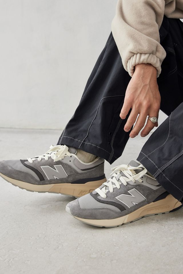 New Balance Shadow Grey U997RHA Trainers  #1
