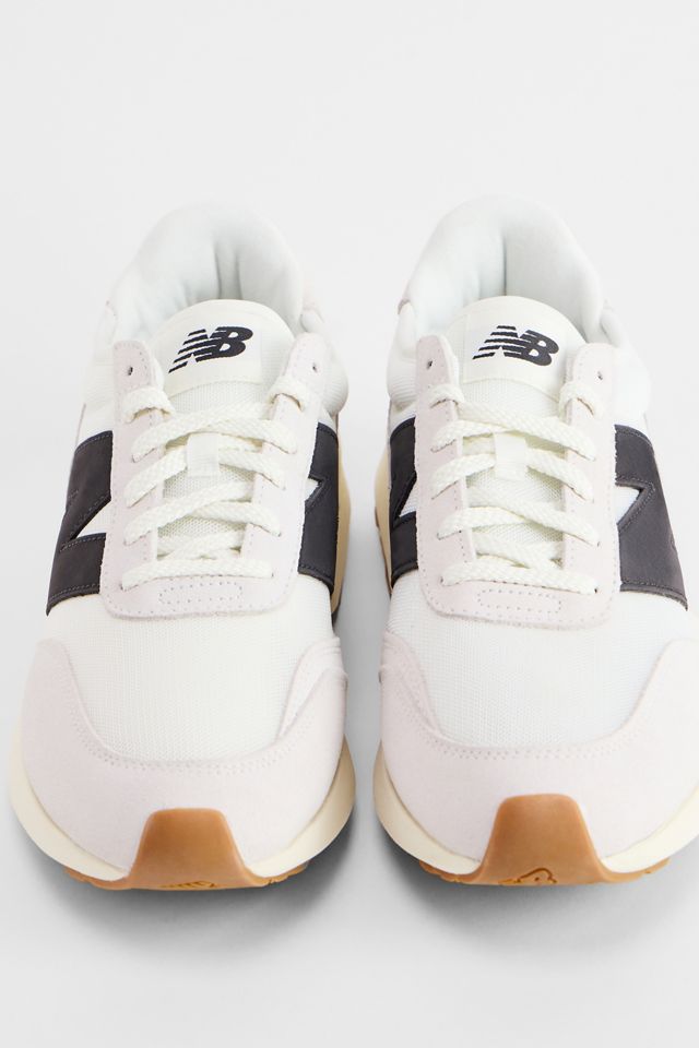 New Balance Ecru Black 370 Trainers #1