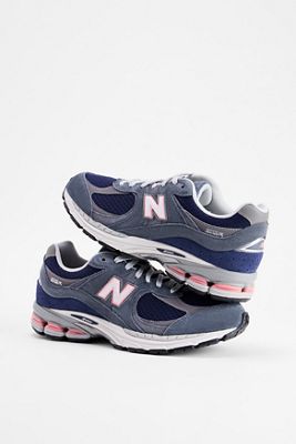Zapatillas 2002 Azules y Rosas New Balance