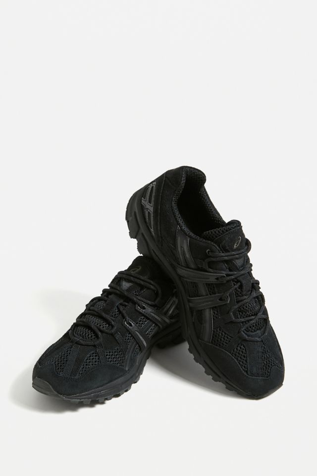 Asics 2025 black trainers