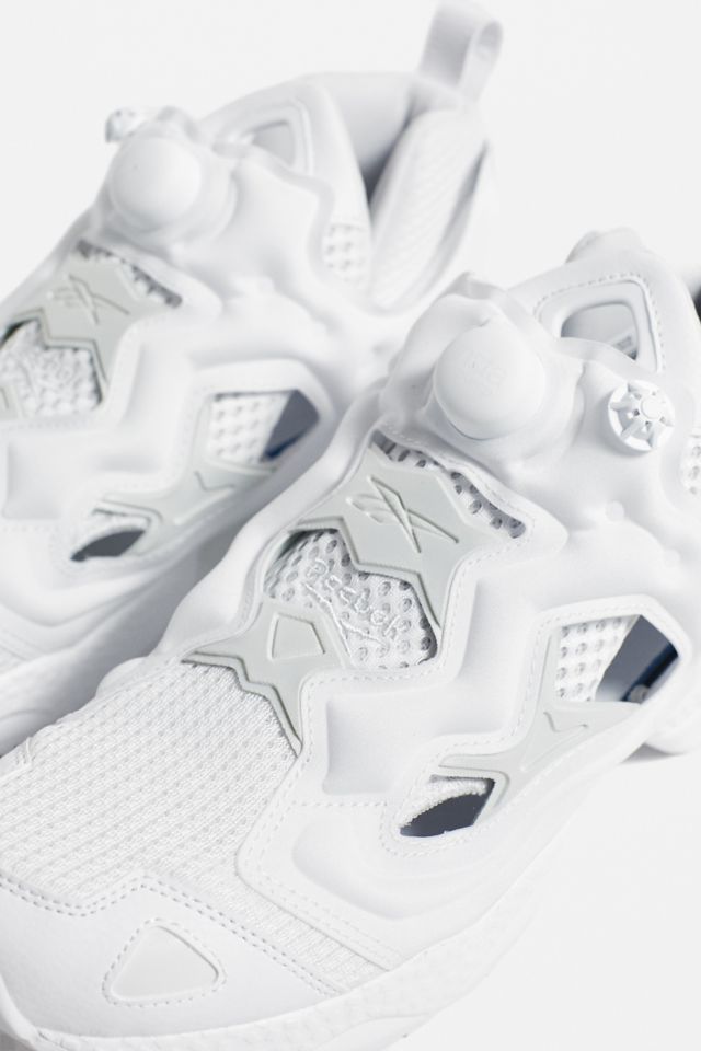 Pump deals fury white