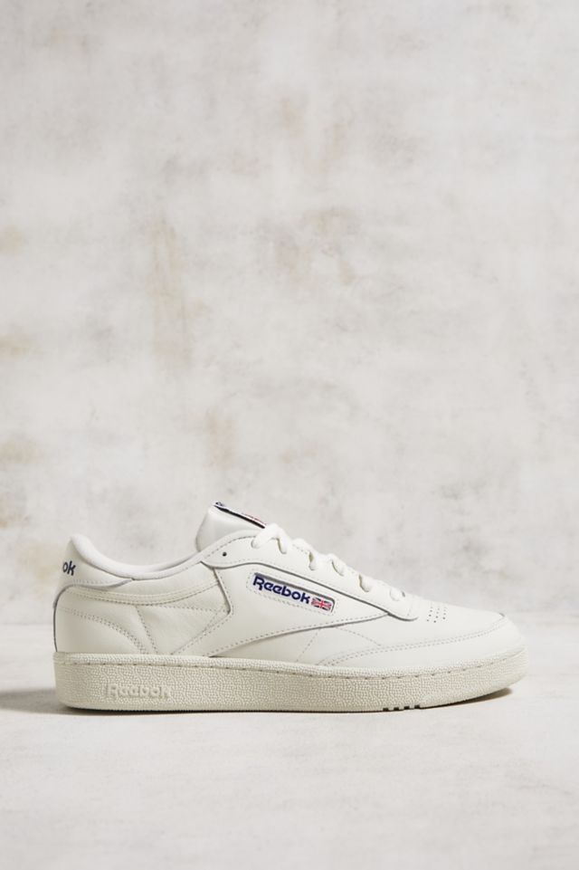 Urban outfitters reebok hotsell club c 85 vintage