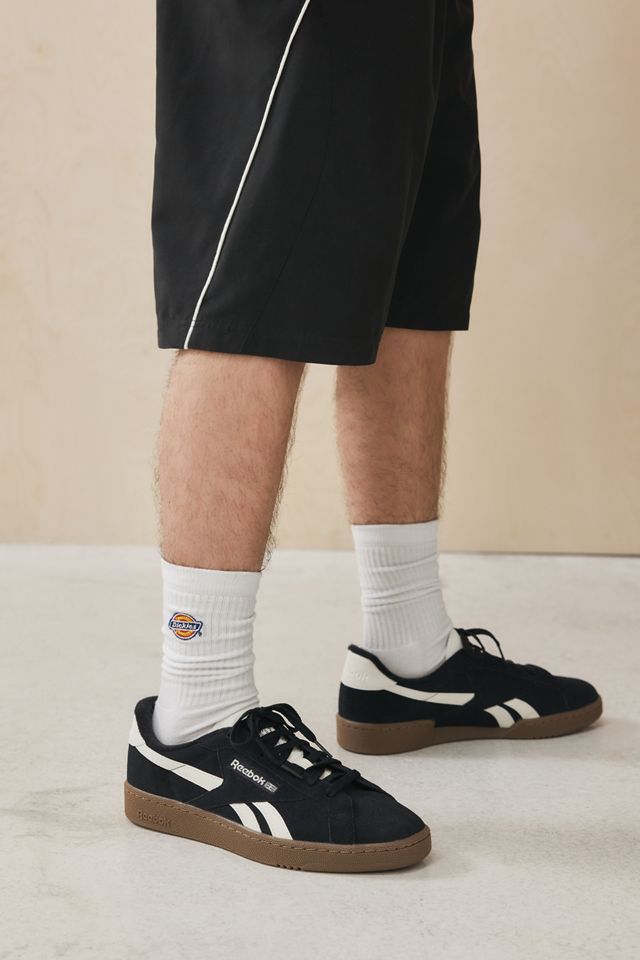 reebok club c leather trainers in black