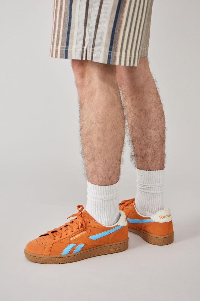 Reebok Sneaker Club C Grounds in Orange Urban Outfitters DE