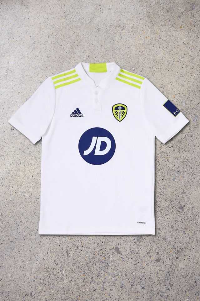 Urban Renewal One-Of-A-Kind Thrifty Towel Leeds United 2021/22 Football Shirt #1