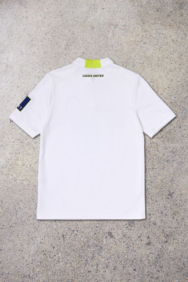 Urban Renewal One-Of-A-Kind Thrifty Towel Leeds United 2021/22 Football Shirt #3