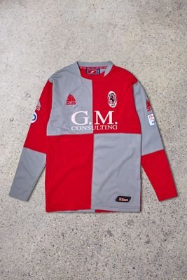 Urban Renewal One-Of-A-Kind Thrifty Towel Angri Home 2002/3 Football Shirt