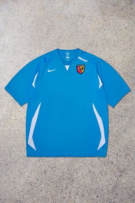 Urban Renewal One-Of-A-Kind Thrifty Towel RC Lens Training Football Shirt