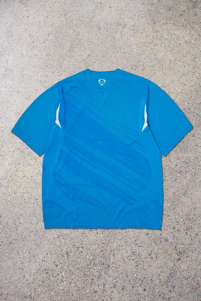 Urban Renewal One-Of-A-Kind Thrifty Towel RC Lens Training Football Shirt #2