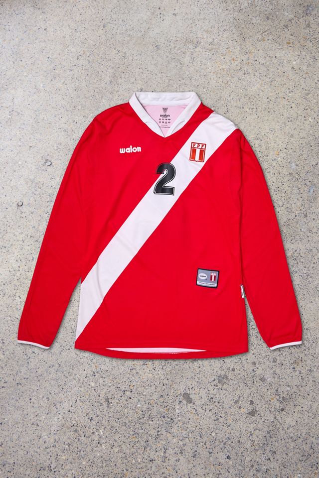 Urban Renewal One-Of-A-Kind Thrifty Towel Peru Away 2004/06 Football Shirt