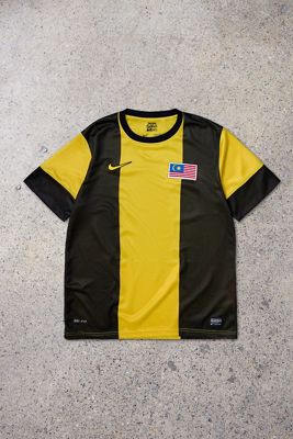 Urban Renewal One-Of-A-Kind Thrifty Towel Malaysia 2012/14 Football Shirt
