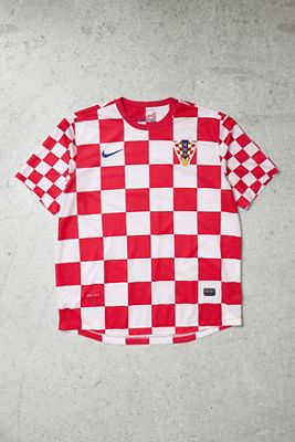 Urban Renewal One-Of-A-Kind Thrifty Towel Croatia Home 2012/13 Football Shirt