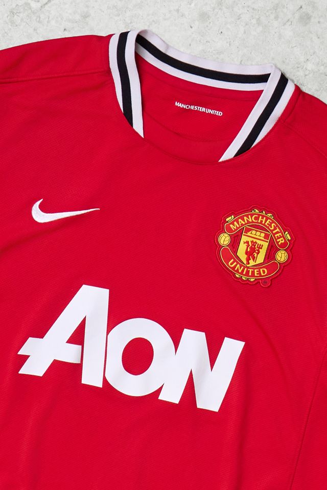 Urban Renewal One-Of-A-Kind Thrifty Towel Manchester United Home 2011/12 Football Shirt #1