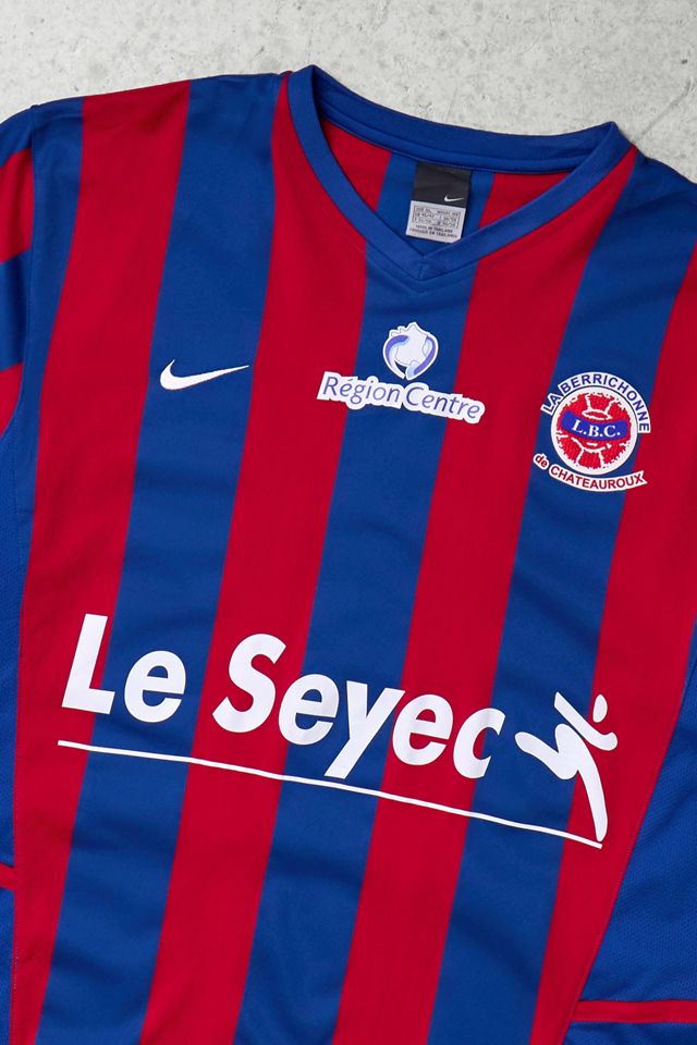 Urban Renewal One-Of-A-Kind Thrifty Towel LB Châteauroux Home 2006/07 Football Shirt  #1