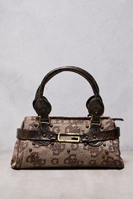 One-Of-A-Kind Thrifty Towel Guess Bag