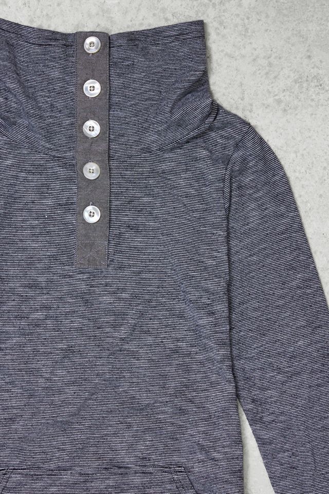 One-of-a-Kind Y2K Winter Sport Grey Marl Funnel Neck Sports Jersey #1