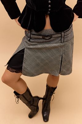 One-Of-A-Kind Victorian Minimalism Cache Cache Check Lace Mini Skirt
