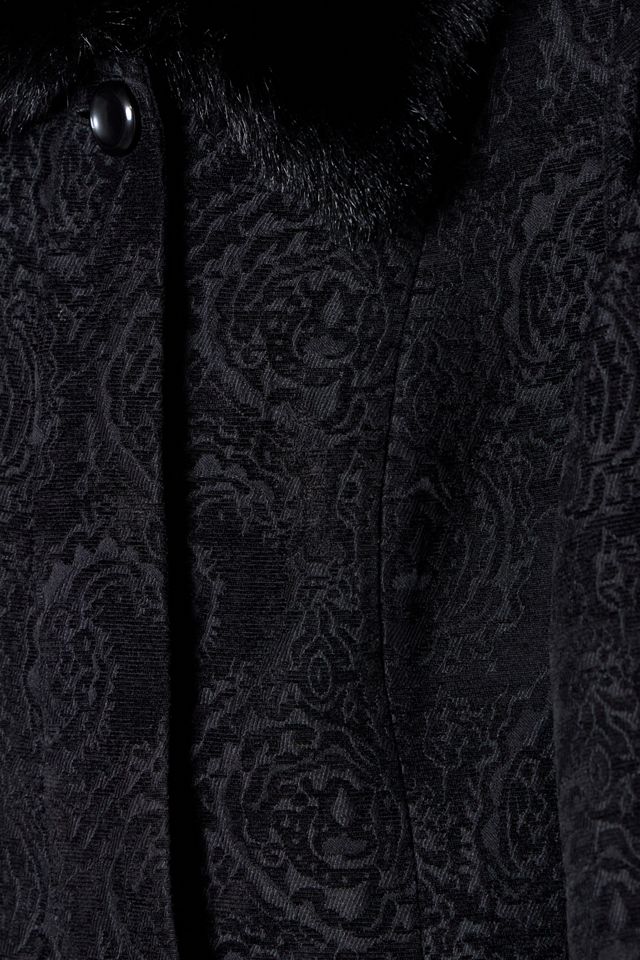 One-Of-A-Kind Victorian Minimalism Novelti Fur Collar Coat #3