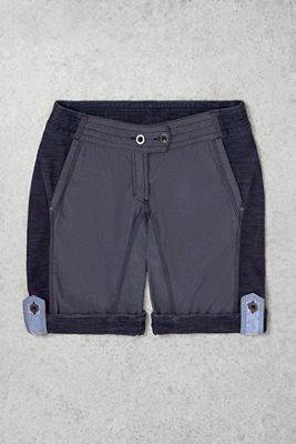 One-of-a-Kind Y2K Winter Sport Lululemon Sports Capris