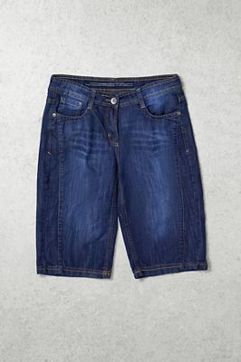 One-of-a-Kind Grunge Cecil Twist Raw Denim Capris