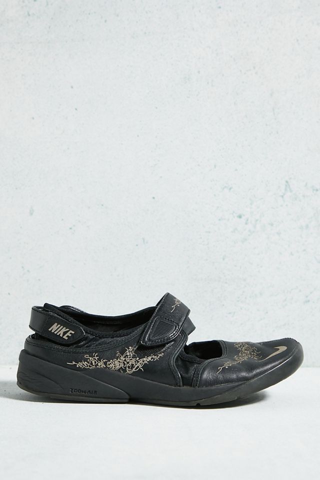 Urban Renewal One-Of-A-Kind Nike Floral Rift Shoes  #3
