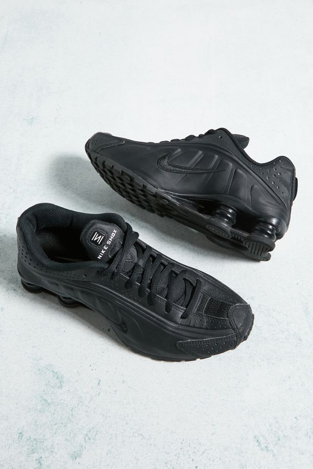 Nike black 2024 trainers leather