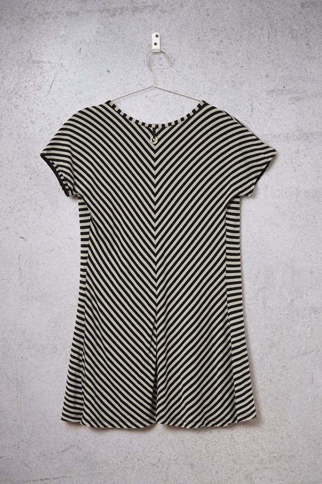 Urban Renewal One-Of-A-Kind Save The Queen Tunic Top #2