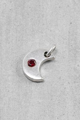 One-Of-A-Kind x Fifi's Closet Vintage Sterling Silver Crescent Moon Ruby Red Birth Stone Charm 