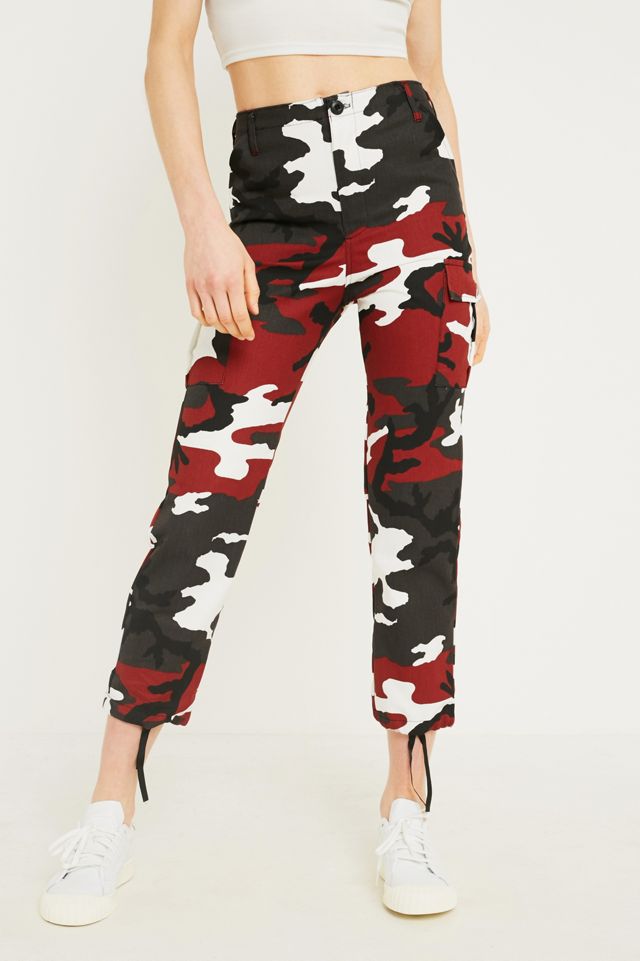 Urban Renewal Vintage Surplus – Camouflage-Hose in Rot #1
