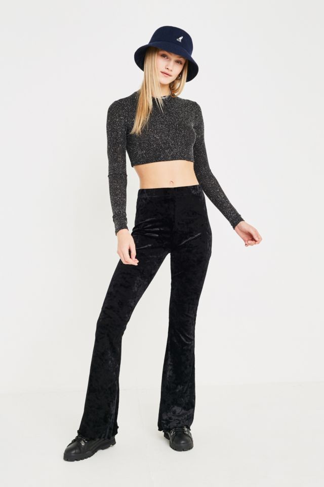 Urban Renewal Vintage Remnants Navy Velvet Flare Trousers  Velvet pants  outfit, Boho chic outfits, Trousers women wide leg