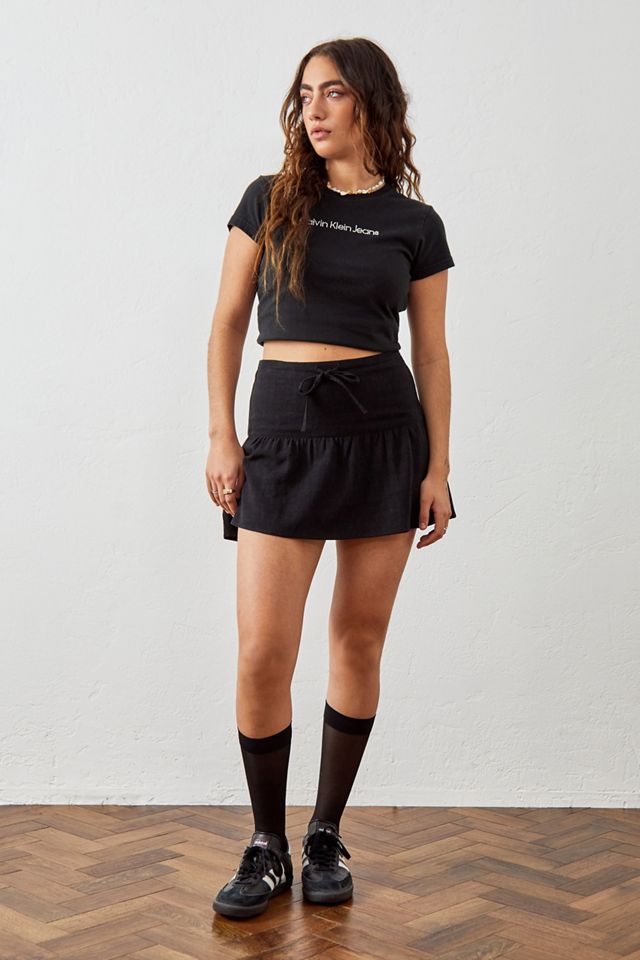 Mini-jupe péplum en lin noir Archive At UO #1