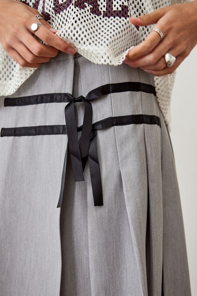 Archivio presso UO Silver Ribbon Wrap Midi Skirt #2