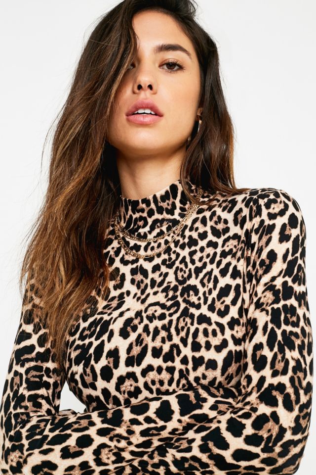 Leopard turtleneck shop urban outfitters