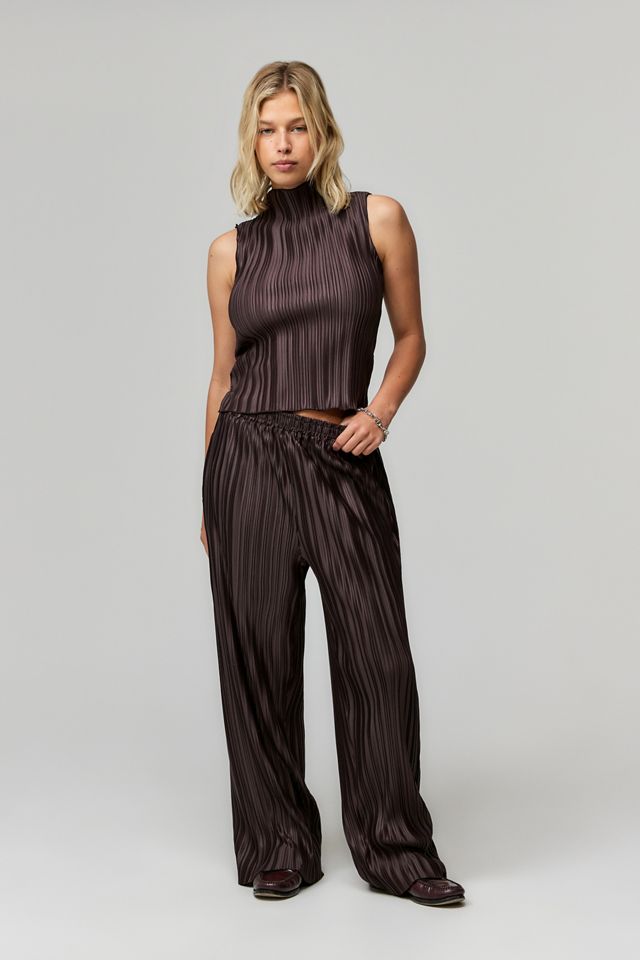 Archive At UO Chocolate Pleated Tank Top #2