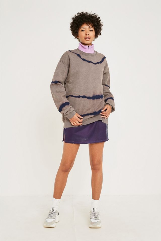 Urban Renewal Vintage Customised – Gebleichtes Batik-Sweatshirt in Marineblau  #2