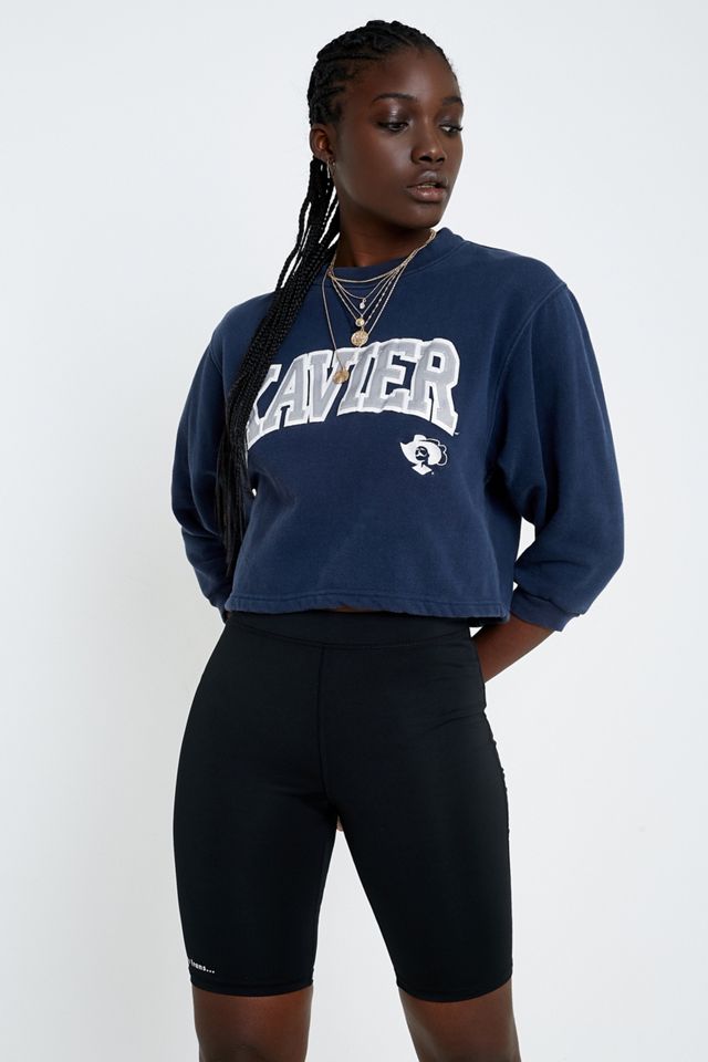 Urban Renewal Vintage – Kurzes Sweatshirt in Marineblau mit Print #3