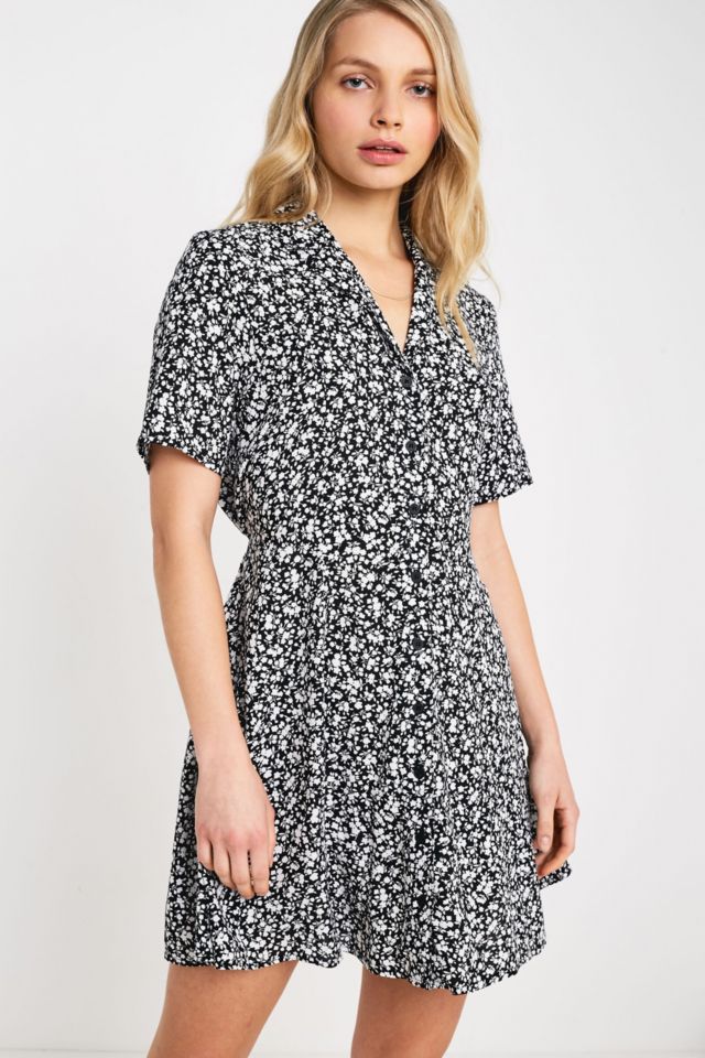 Urban outfitters 2025 tea dress