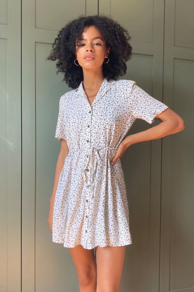 Urban outfitters 2025 tea dress