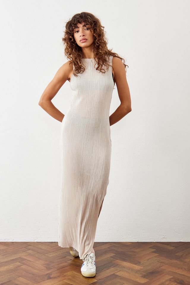 Archive At UO Champagne Plisse Tank Maxi Dress | Urban Outfitters UK