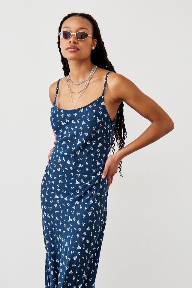 Archive At UO - Robe longue à imprimé floral bleu marine #1