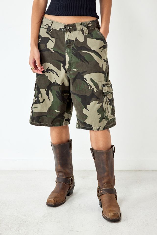 Urban Renewal Vintage Camouflage Cargo Shorts | Urban Outfitters UK