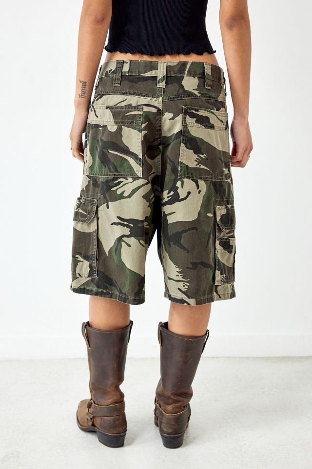 Urban Renewal Vintage Camouflage Cargo Shorts | Urban Outfitters UK